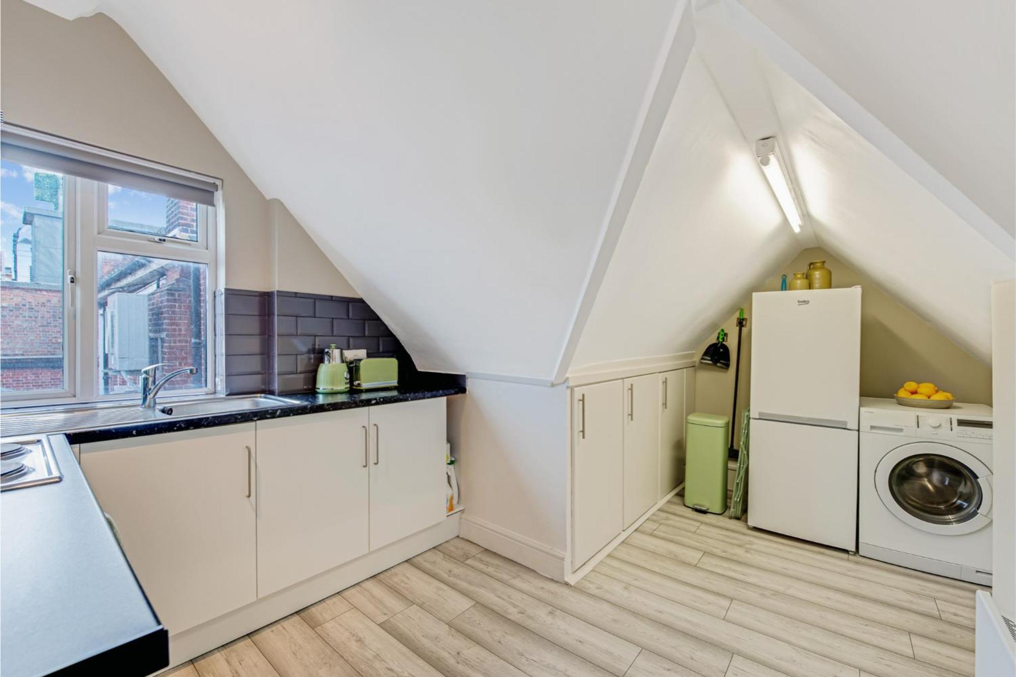 לונדון Sweet And Lovely 2Br With Free Parking מראה חיצוני תמונה