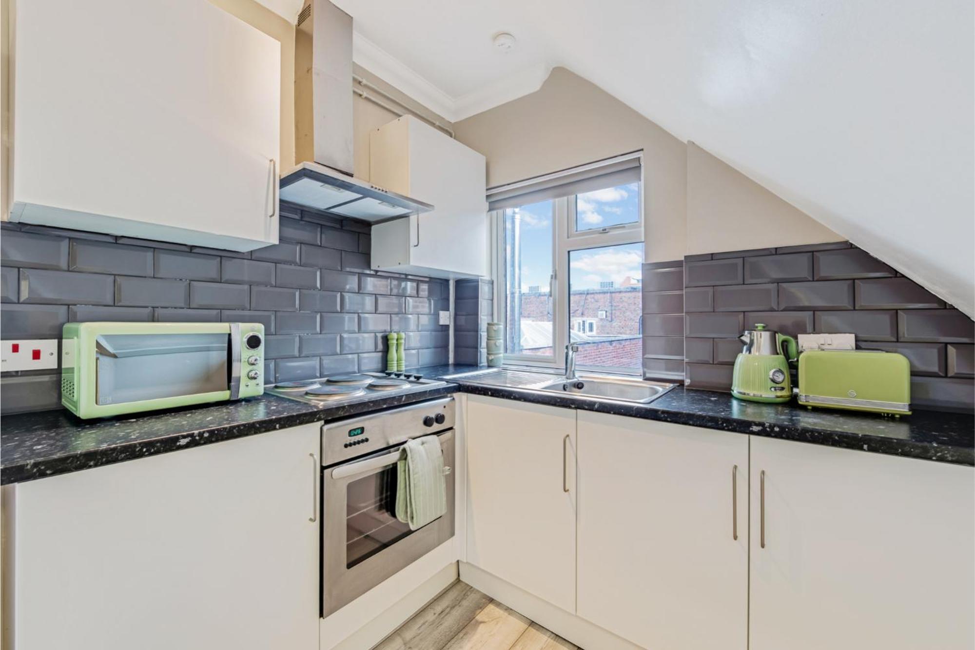 לונדון Sweet And Lovely 2Br With Free Parking מראה חיצוני תמונה
